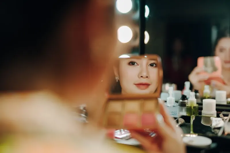 Không gian cửa hàng mỹ phẩm